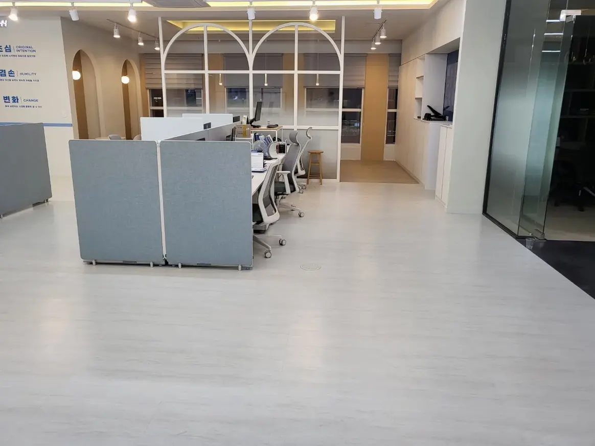 영종구 남북동 사업장 복도·대기 동선 야간 위생청소 사례 - 행진크린