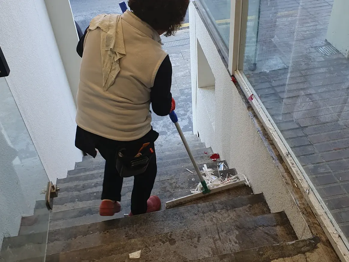 검단구 왕길동 계단·입구 마감 세면대 살균 위생청소 사례 - 행진크린